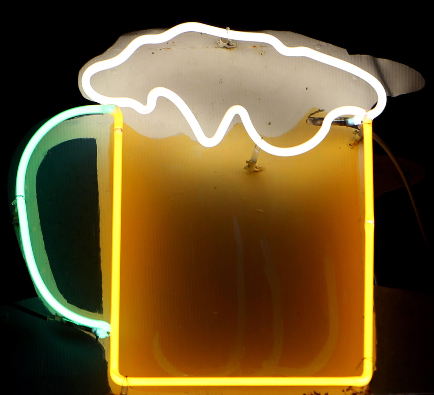 Neon clue No. 18